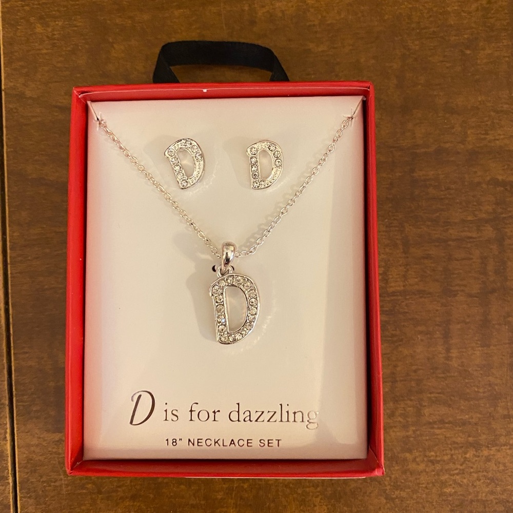 D necklace and earrings